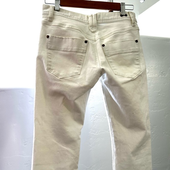 Cabi distressed white straight leg jeans - Picture 6 of 11